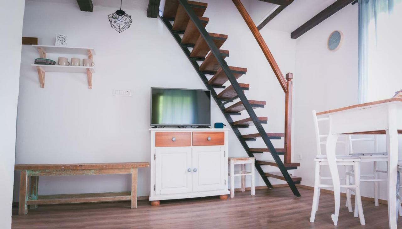 Naturalina Holiday House Gorenja Trebusa Kültér fotó